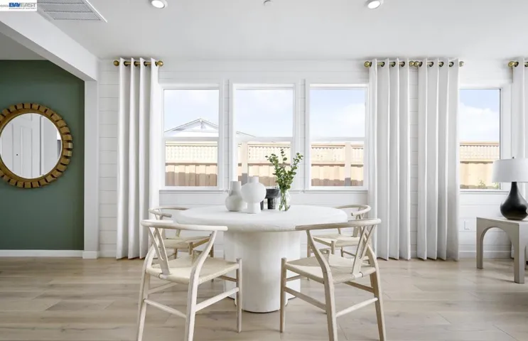 17493 Glen Arbor Way, Lathrop, California 95330