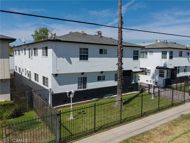 6955 Fulton Avenue, North Hollywood, California 91605
