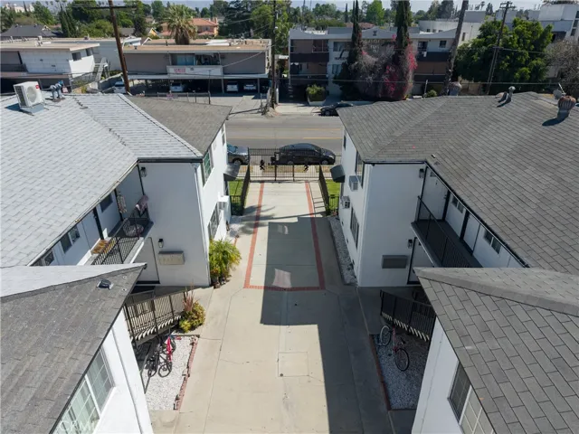6955 Fulton Avenue, North Hollywood, California 91605