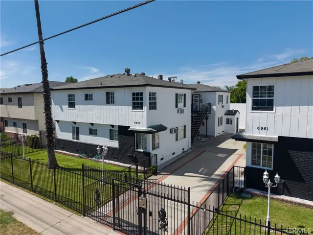 6955 Fulton Avenue, North Hollywood, California 91605