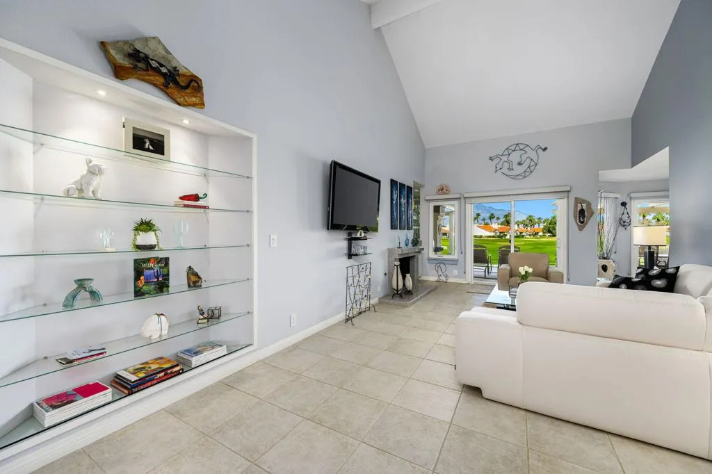14-web-or-mls-LS_Avelino_OPMG_0326_014