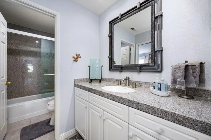 44-web-or-mls-LS_Avelino_OPMG_0326_044