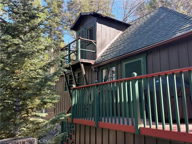  SIDE OF WRAP              AROUND DECK