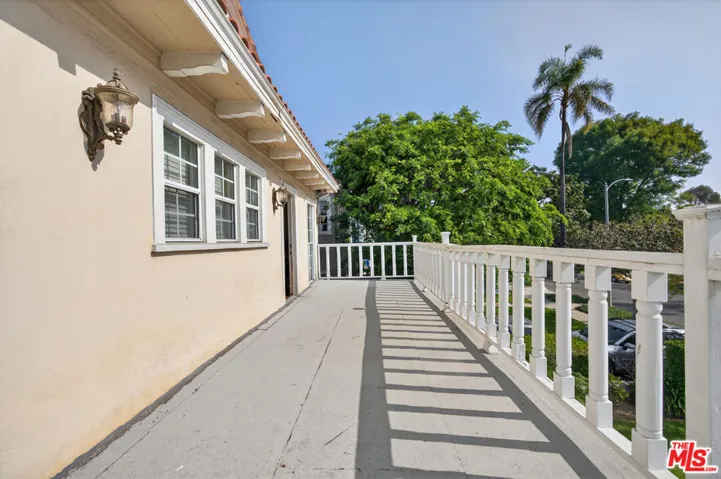 Upstairs Deck