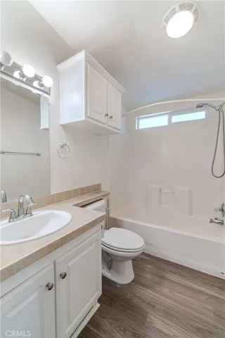 26200 Frampton 11, Harbor City, California 90710