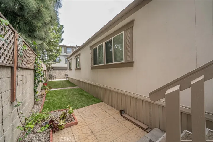 26200 Frampton 11, Harbor City, California 90710