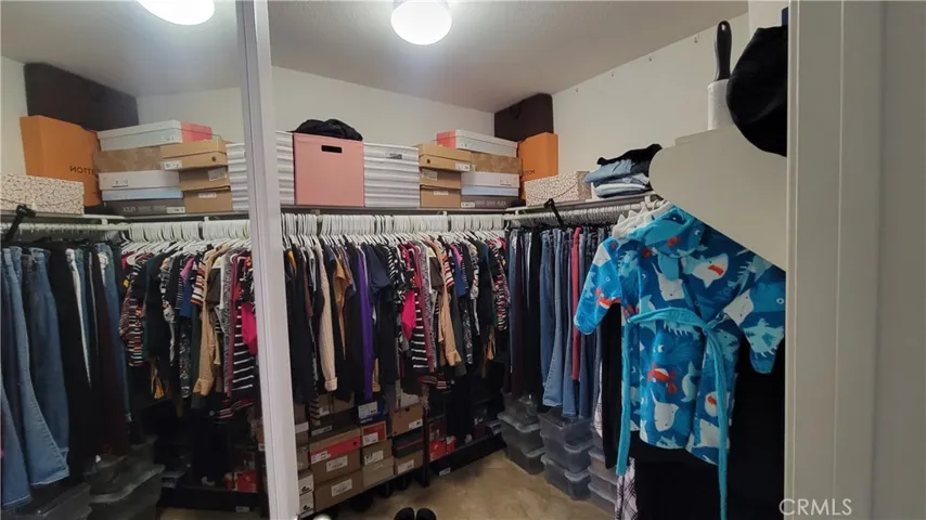 Walking closet