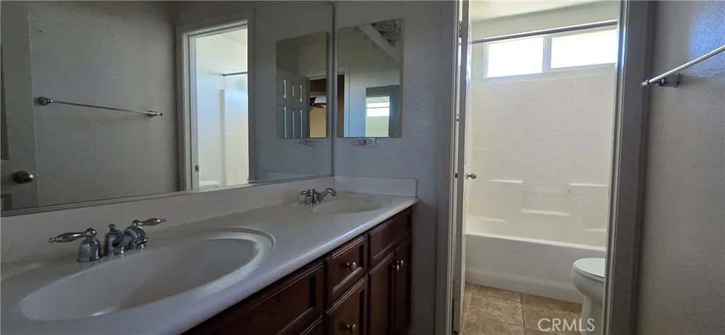 Hallway full bathroom