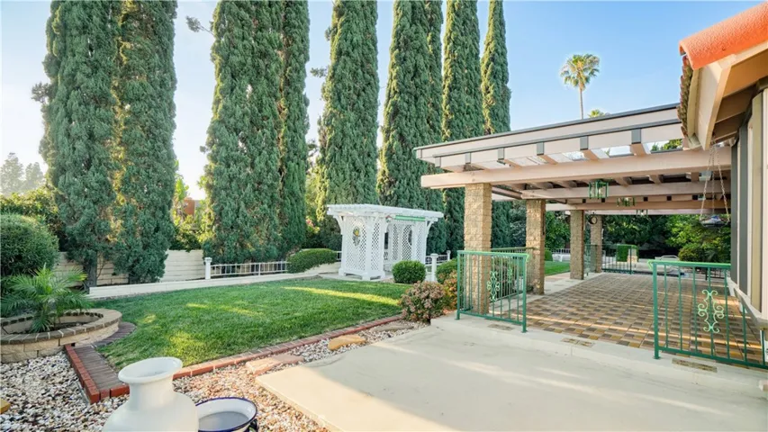 2117 Capuchin Way, Claremont, California 91711