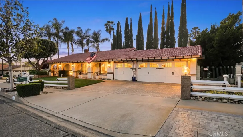 2117 Capuchin Way, Claremont, California 91711