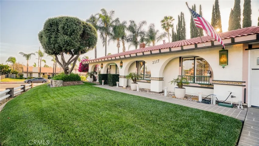 2117 Capuchin Way, Claremont, California 91711