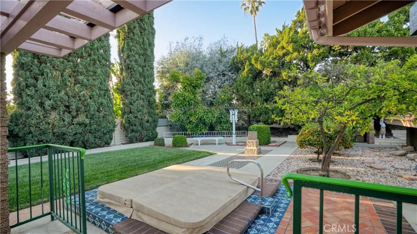 2117 Capuchin Way, Claremont, California 91711