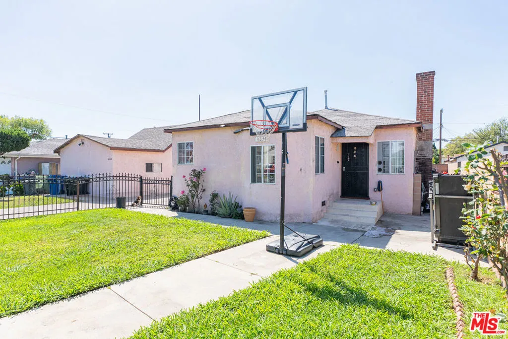6631 El Selinda Avenue, Bell Gardens, California 90201 — photo 4