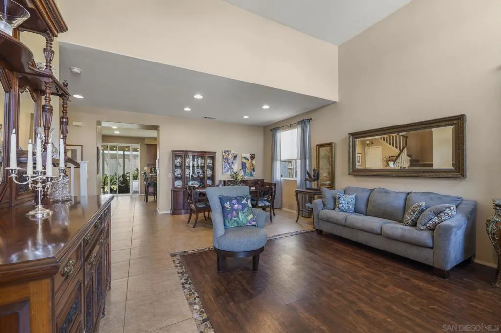 Den/Family/Great Room