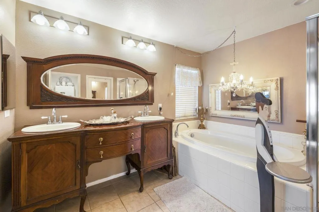 Primary Bath/Spa