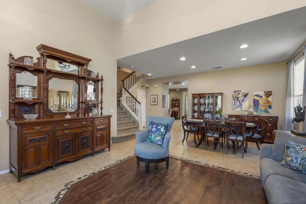 Den/Family/Great Room