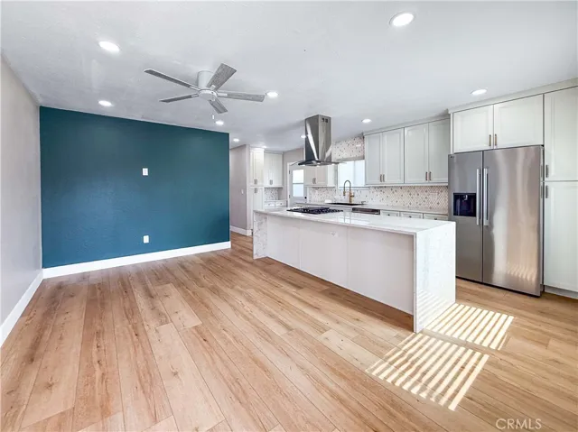 Open Concept Living at it's Finest!