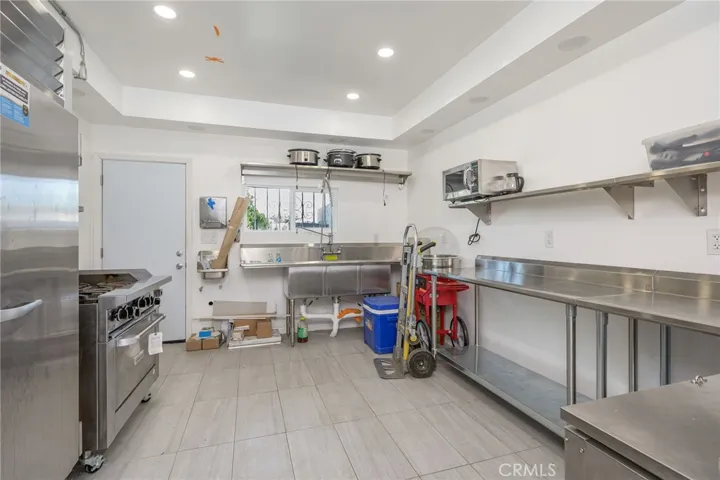 400 S Santa Fe, Compton, California 90221