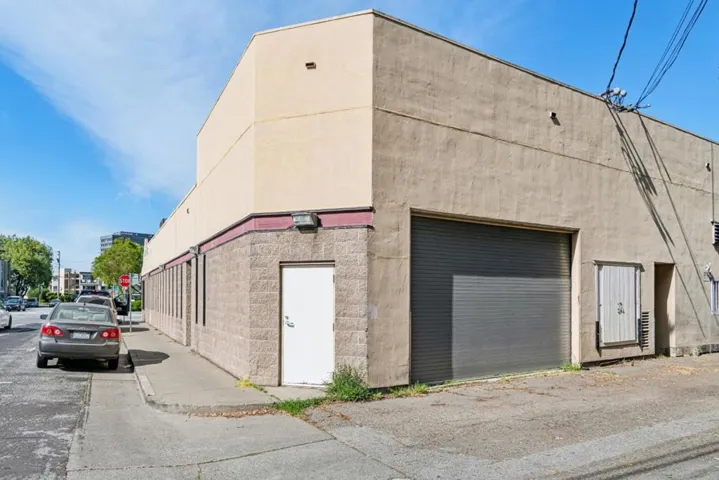 33 W 25th Avenue, San Mateo, California 94403