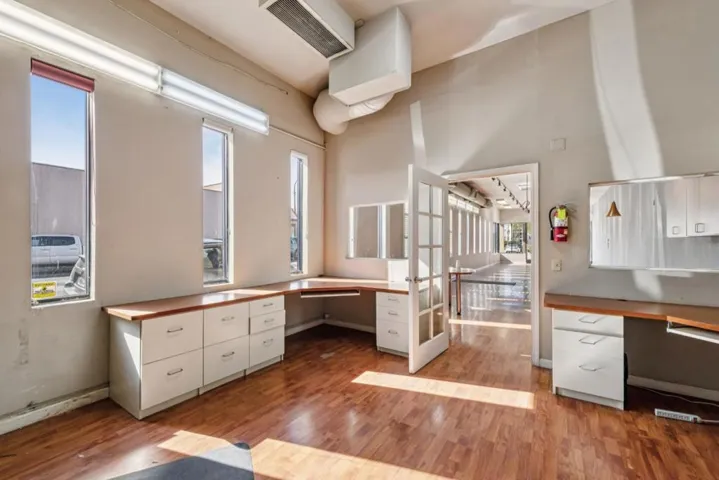 33 W 25th Avenue, San Mateo, California 94403
