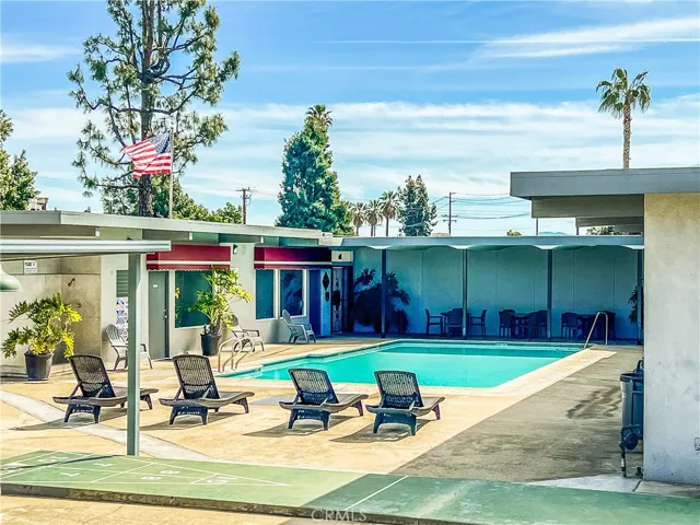 2755 Arrow Hwy 74, La Verne, California 91750