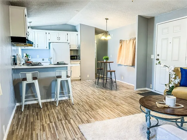 2755 Arrow Hwy 74, La Verne, California 91750