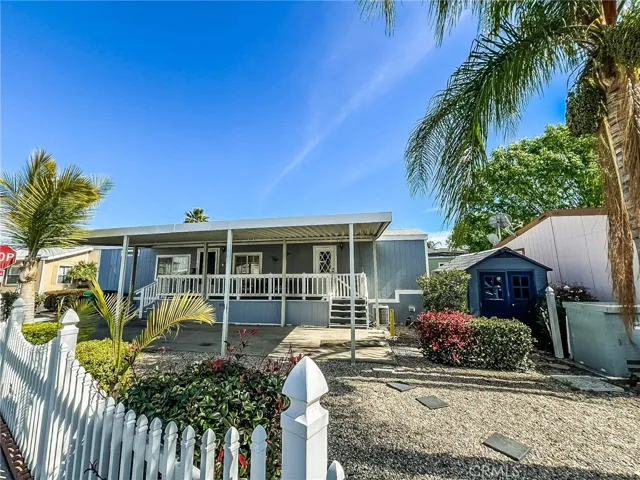 2755 Arrow Hwy 74, La Verne, California 91750