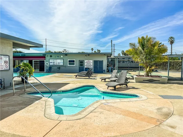 2755 Arrow Hwy 74, La Verne, California 91750