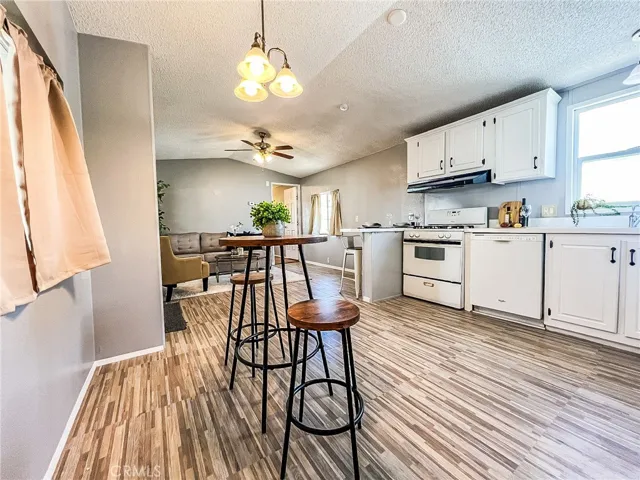 2755 Arrow Hwy 74, La Verne, California 91750