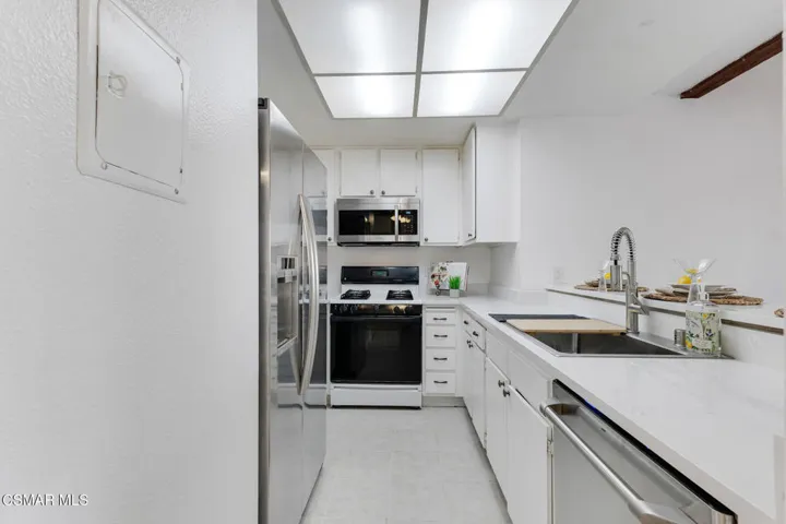 1912 Heywood St  -  HsHProd-19