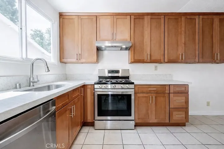 24033 Welby Way, West Hills, California 91307