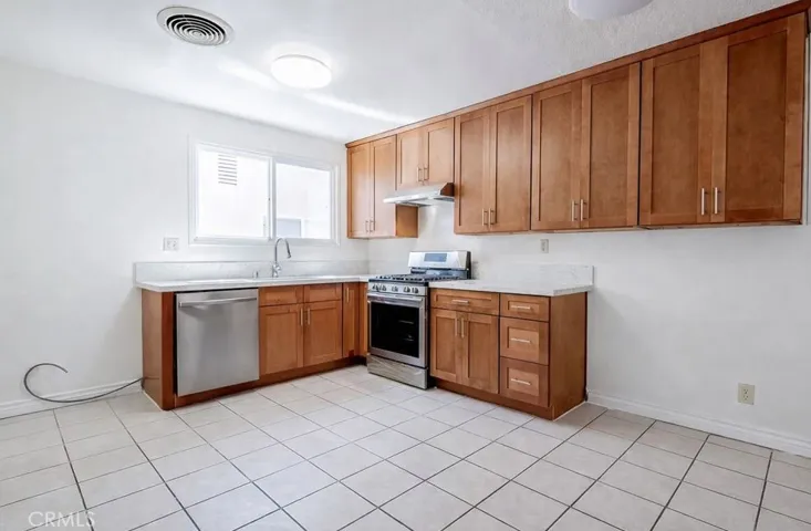 24033 Welby Way, West Hills, California 91307