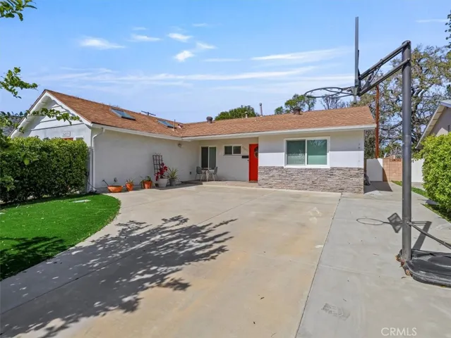 24033 Welby Way, West Hills, California 91307