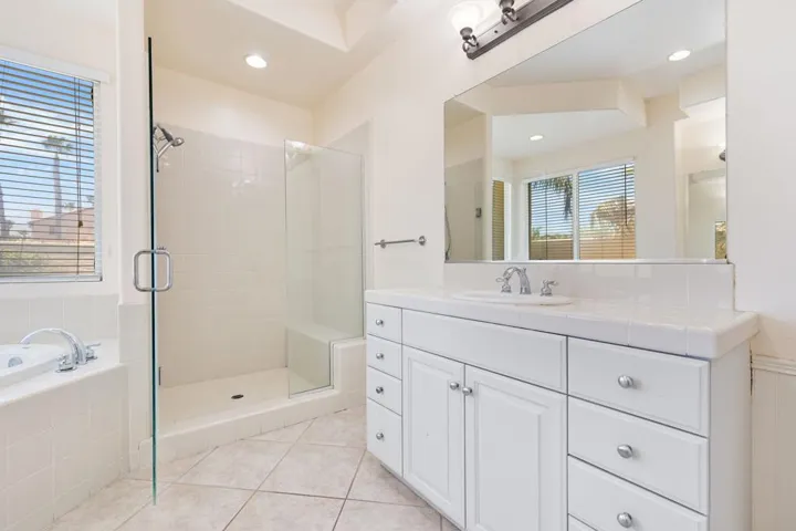 44-web-or-mls-8M4A4049