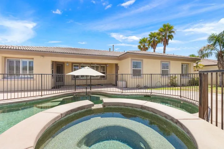 4-web-or-mls-8M4A3983