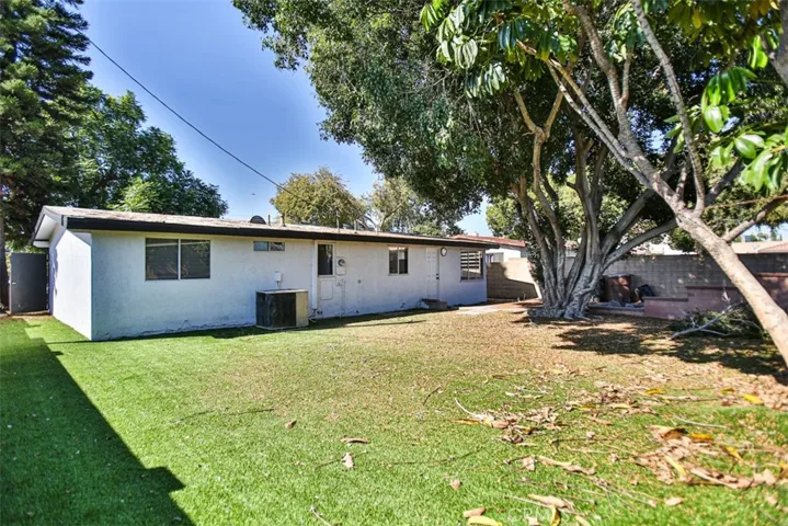 2540 W Picadilly, Anaheim, California 92801
