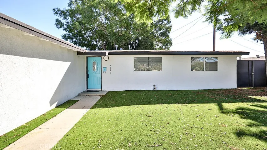 2540 W Picadilly, Anaheim, California 92801