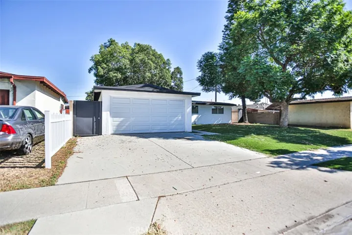 2540 W Picadilly, Anaheim, California 92801