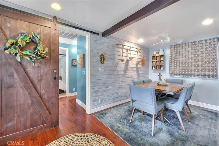 Breakfast nook