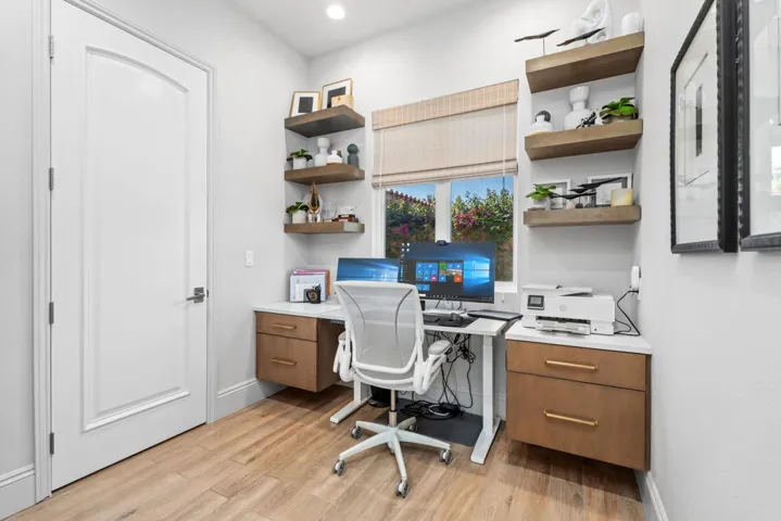 31_12036647_187243_187243-EI-131