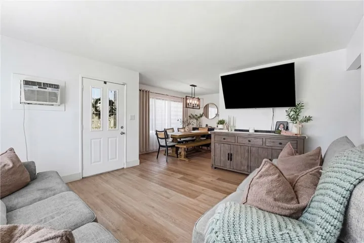 179 N Donneybrooke, Orange, California 92868