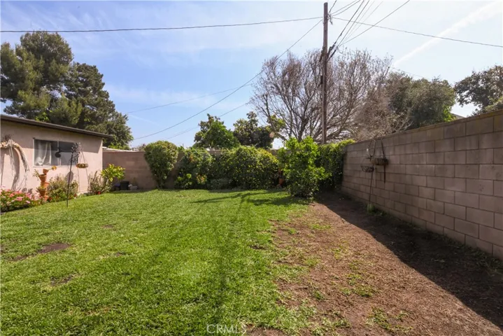 4616 N Roxburgh, Covina, California 91722