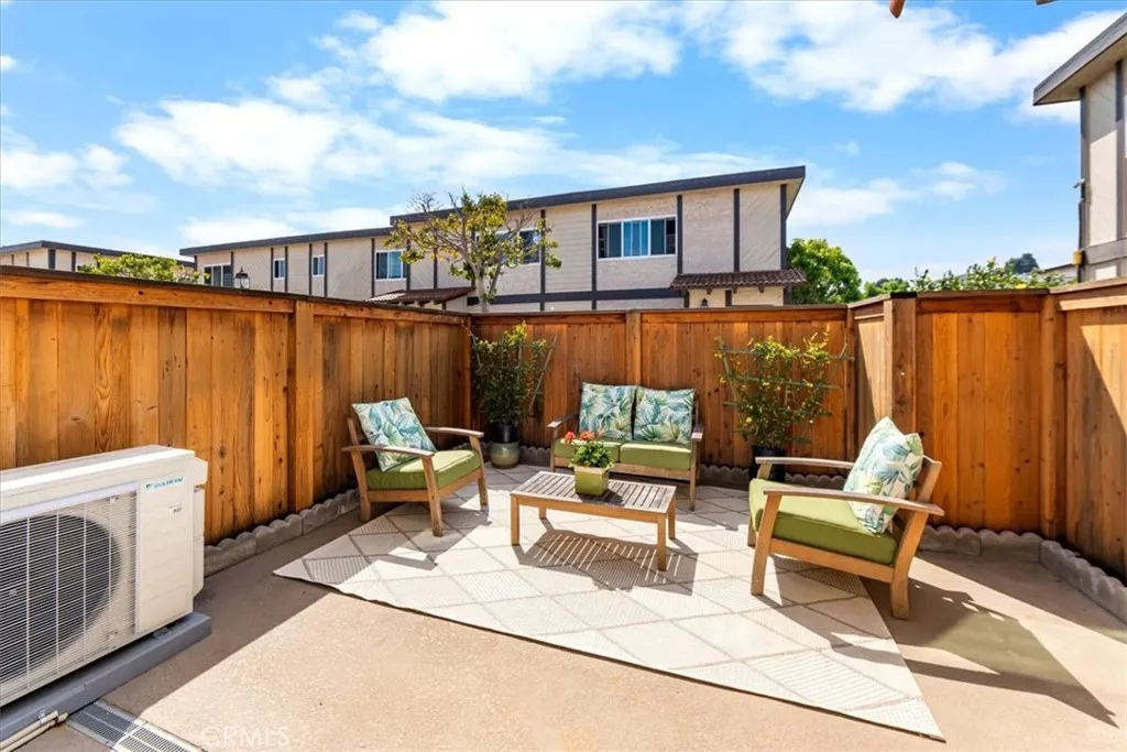 2120 Dufour 6, Redondo Beach, California 90278 — photo 4