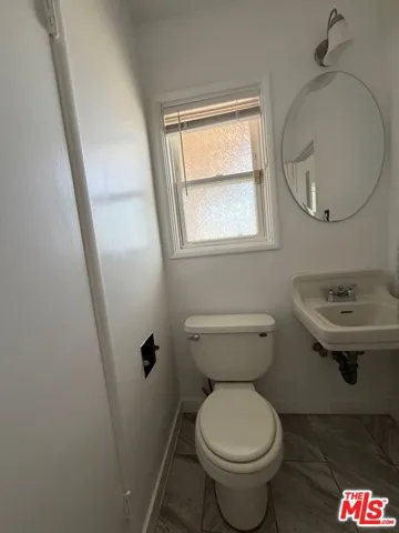 Upper Unit bathroom 2