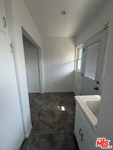 st floor - Laundry Area