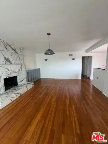 1st floor living room