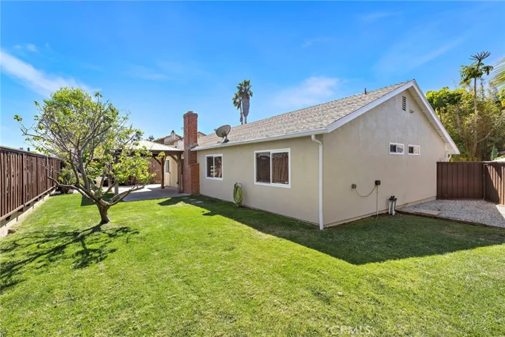 Larger pie shaped backyard