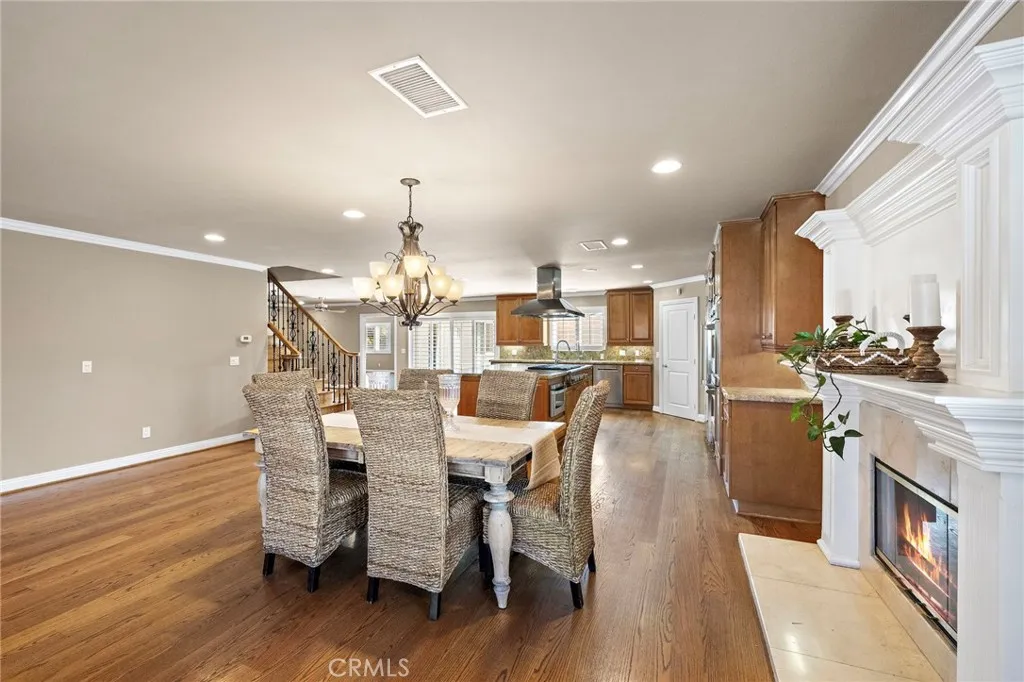 Family/Dining - Furnished