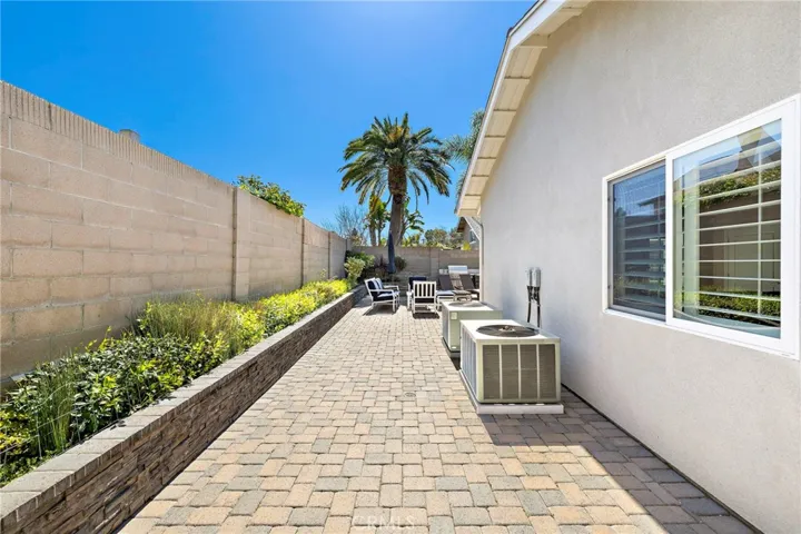 Back/side yard