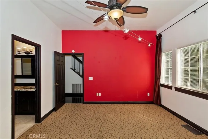 24048 Altdorf, Crestline, California 92325